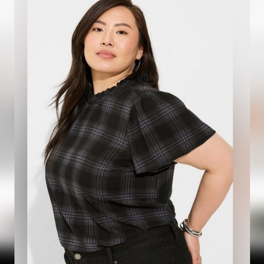Torrid Rayon Slub Mock Neck Flutter Sleeve Top Black and Grey Plaid Stretch Sz 2